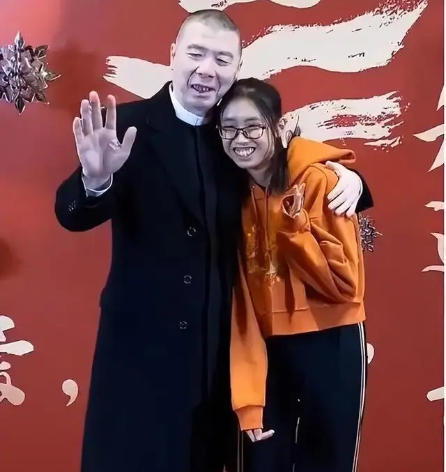 徐朵以场记身份参与《向阳花》拍摄并提交分镜修改意见：现场图