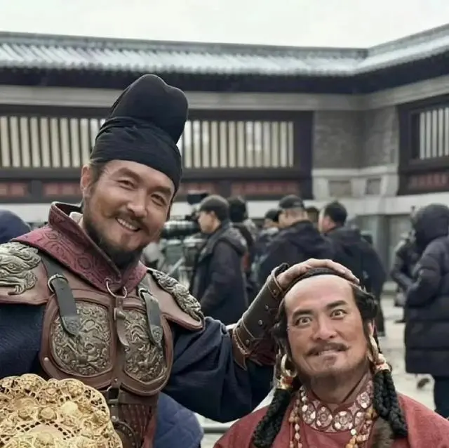 《太平年》开播即破13亿播放，聚焦钱弘俶纳土归宋历史事件：现场图