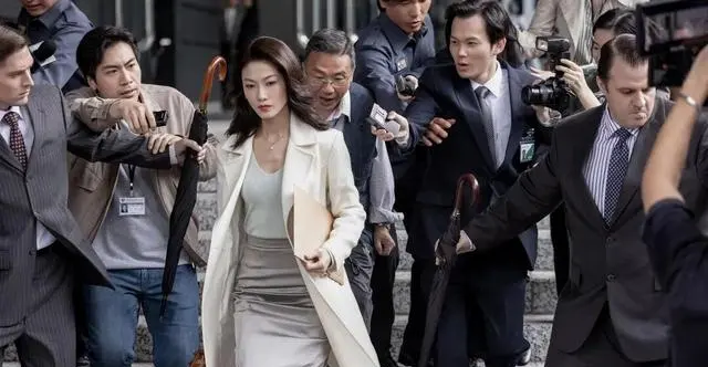 《寒战1994》定档上映,预告与正片叙事断层引观众质疑:情报图 《寒战1994》定档上映,预告与正片叙事断层引观众质疑:情报图