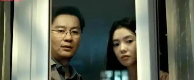 陈思诚《10间敢死队》五一档遇冷，低成本片《消失的人》排片达20.1%：资讯配图