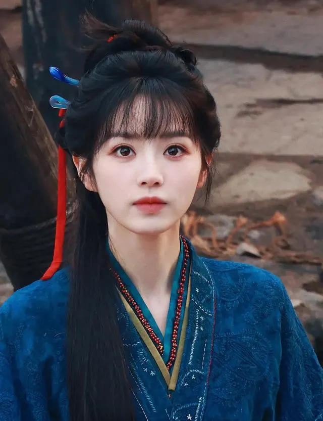 张凌赫《刺棠》女主由王玉雯更换为田曦薇:资讯配图 张凌赫《刺棠》女主由王玉雯更换为田曦薇:资讯配图