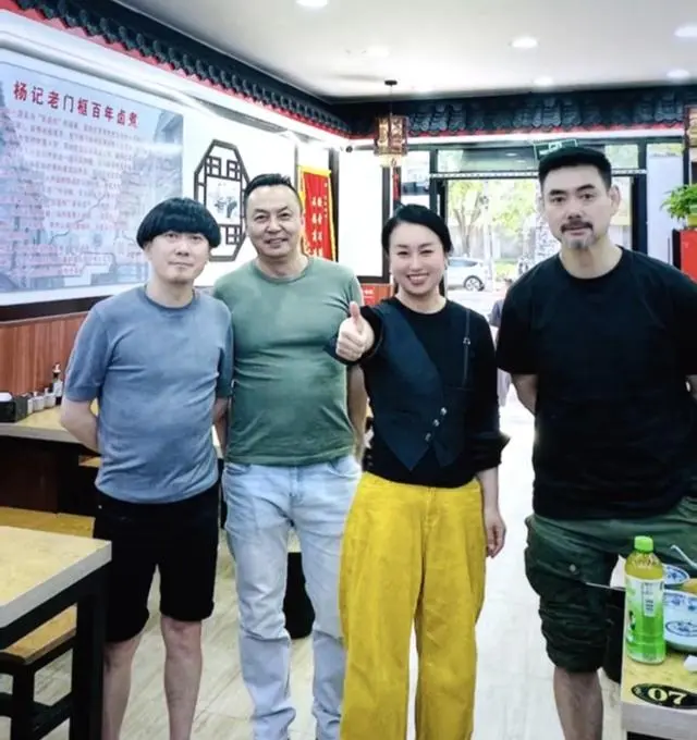 《陈翔六点半》毛台蘑菇头闰土球球四人集体离队：现场图